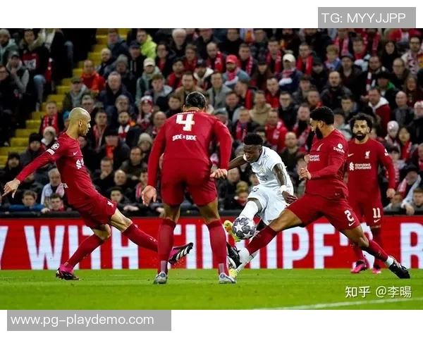 欧冠激战皇马逆转利物浦6比2全场沸腾转会传闻引关注